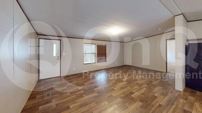 Building Photo - 7415 Remington Rd