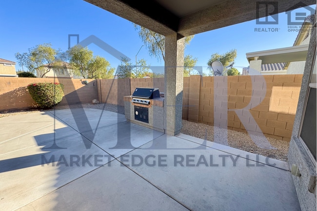 Building Photo - 3Bed/2Bath Home at Cotton Ln/Greenway Rd! $199 MOVE-IN SPECIAL! Ready for Immediate Move-In!