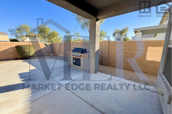 Building Photo - 3Bed/2Bath Home at Cotton Ln/Greenway Rd! $399 MOVE-IN SPECIAL! Ready for Immediate Move-In!