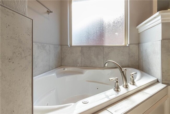 Building Photo - 7925 Sweetgum St