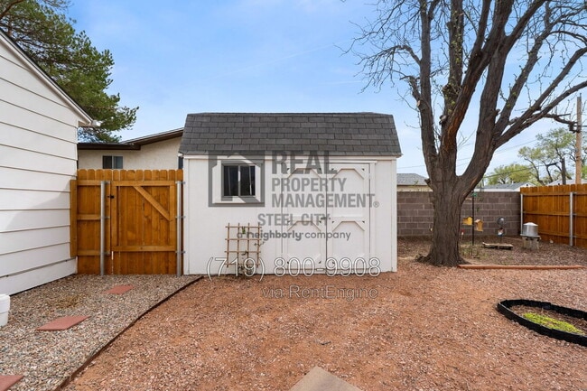 Building Photo - 1601 Jackson St