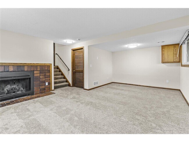 Building Photo - 6120 64th Ave N