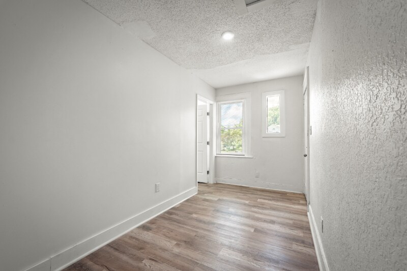 Building Photo - 3524 Boulevard