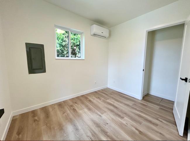 Building Photo - West Seattle/Pigeon Point Home