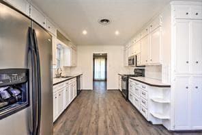 Building Photo - 211 Pine Shadow Dr