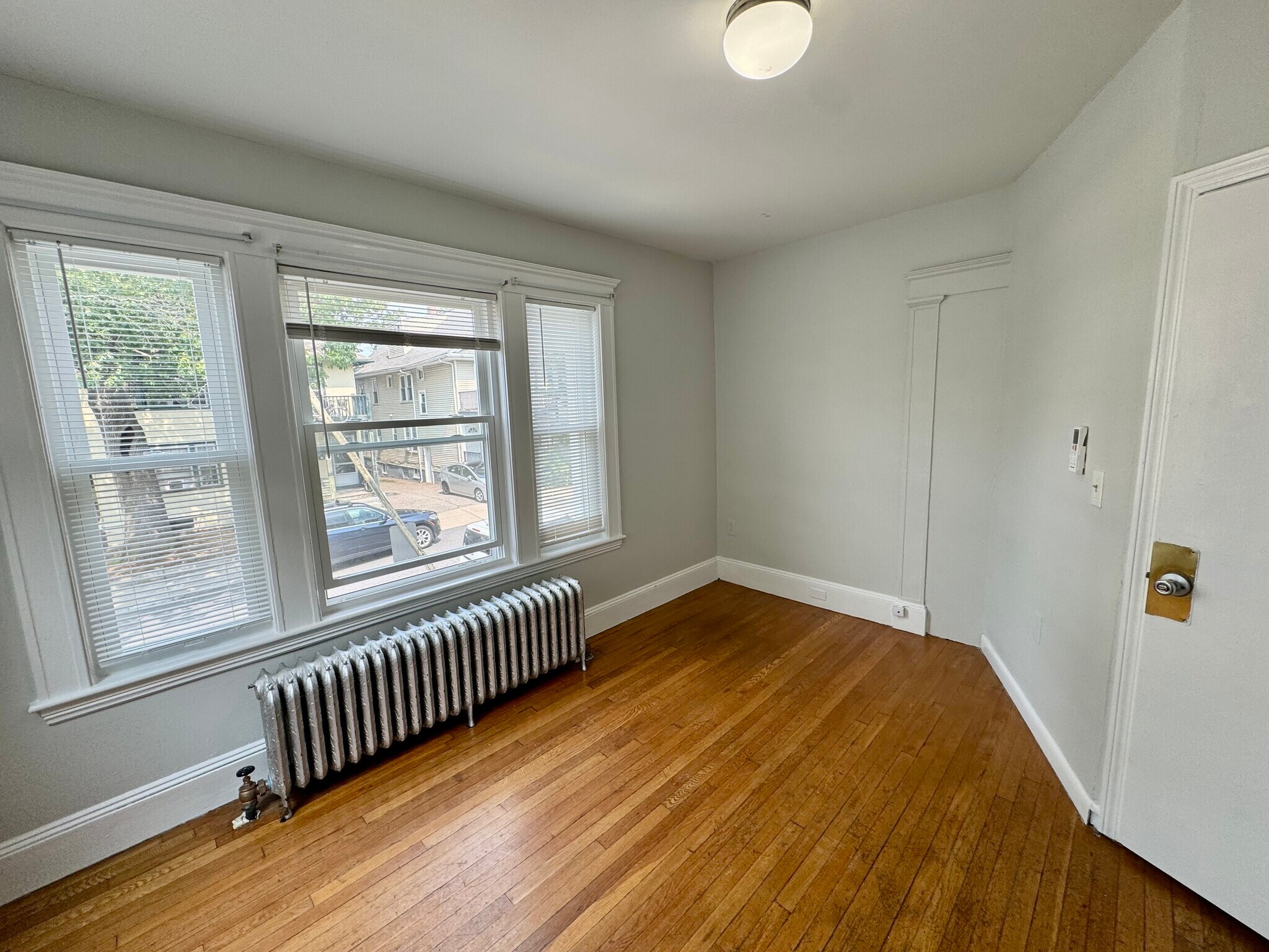 Building Photo - 28 Boulevard Ter