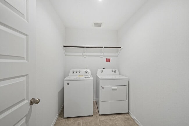 Building Photo - 7502 Fierce Friesian Ln