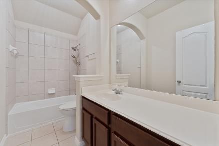 Building Photo - 26116 Chivalry Ct