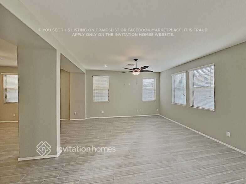 Building Photo - 3515 E Bartlett Dr