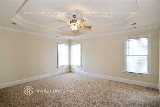 Building Photo - 137 Starwood Ln