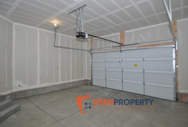 Building Photo - 4798 Breezy Patch Rd