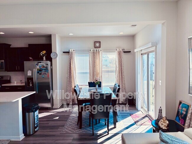 Building Photo - 993 Deaton Dr