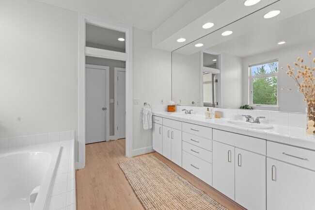 Building Photo - 3019 NW Montara Loop