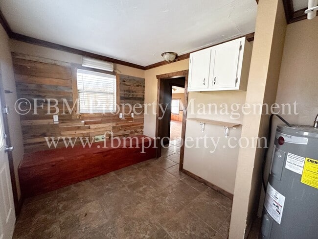 Building Photo - 605 Normandy - Charming 4 Bedroom, 2 Bathr...