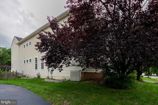 Building Photo - 21935 Windover Dr