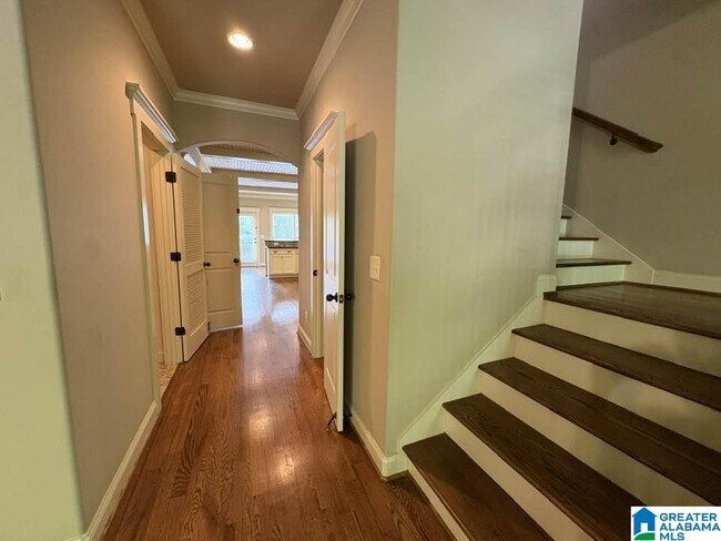 Building Photo - 305 Heritage Dr