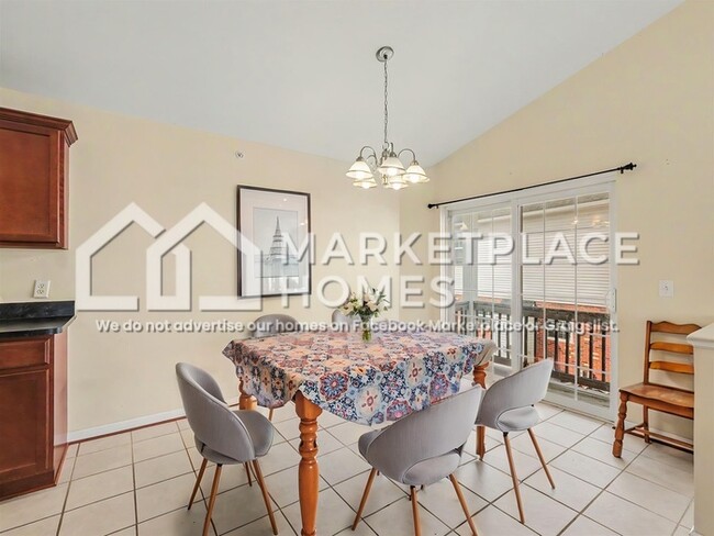 Building Photo - 2804 Riversedge Dr
