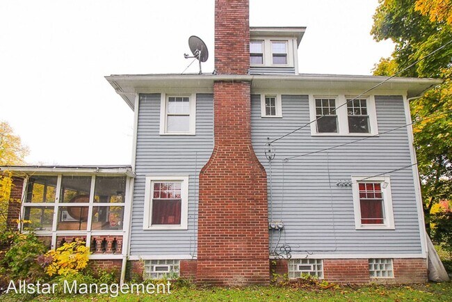 Building Photo - 4 br, 1.5 bath House - 1749 Cumberland Rd