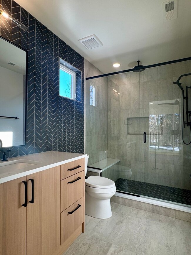 Building Photo - 1275-1279 Meade St