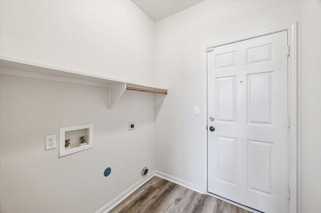 Building Photo - 4918 Comal River Loop
