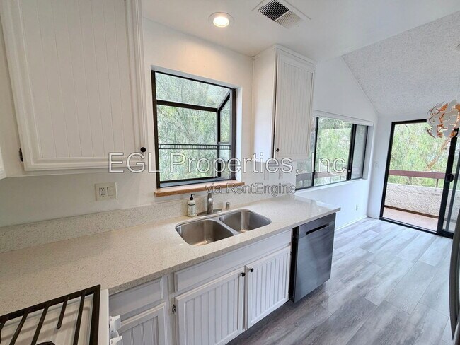 Building Photo - 18146 American Beauty Dr