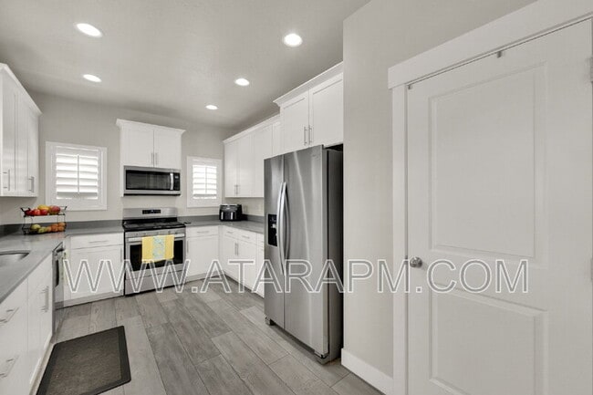 Building Photo - 4966 N Marble Fox Way