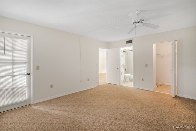 Building Photo - 210 E Glassboro Ct