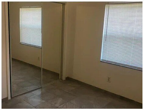Building Photo - 109 Fiesta Cir