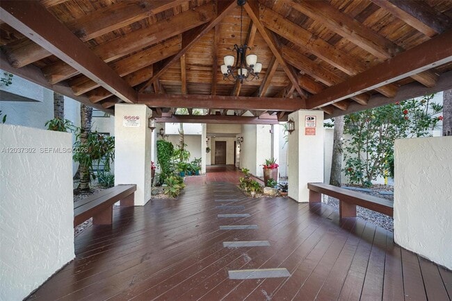 Building Photo - 9040 SW 125th Ave