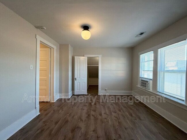 Building Photo - 1459 Plum St