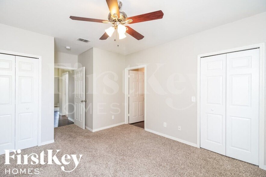 Building Photo - 2641 Yamada Ln