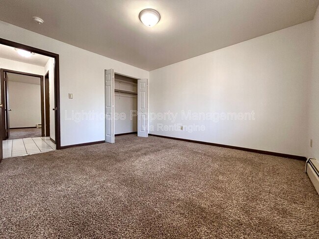 Building Photo - 2227 29th St SW