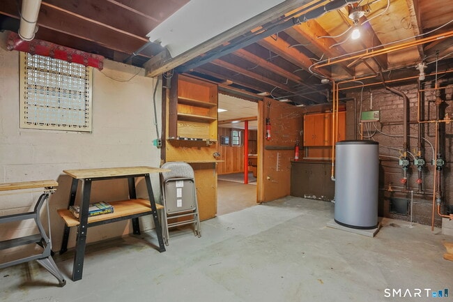 Building Photo - 4487 Madison Ave