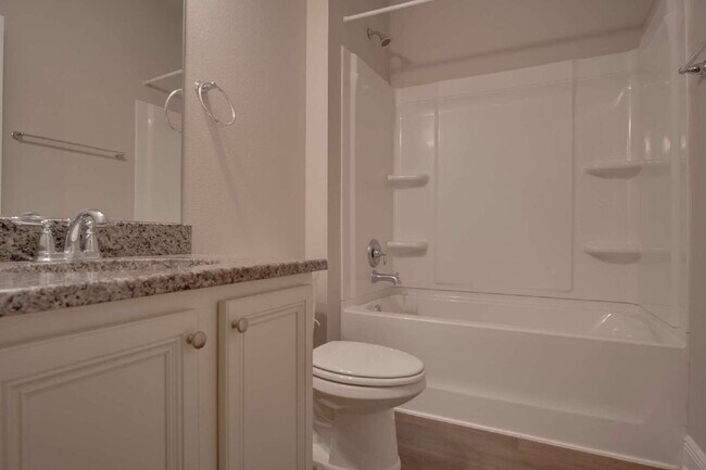 Building Photo - Ashley Plantation Living — 3BR Home with Granite Countertops, Large Kitchen Island, Trey Ceilings...