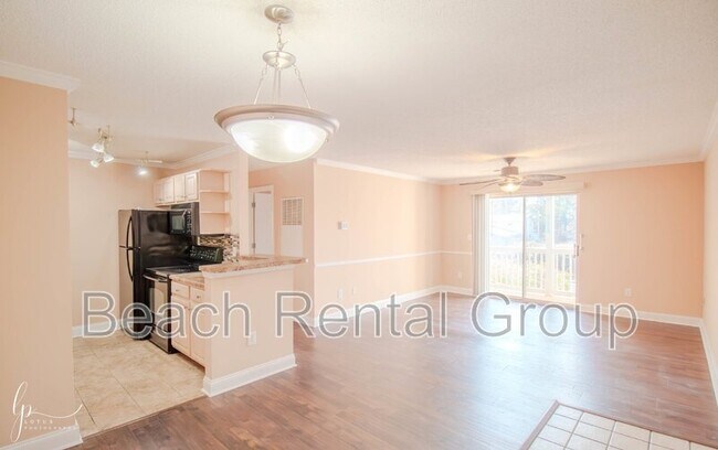 Building Photo - 3774 Hitchcock Way