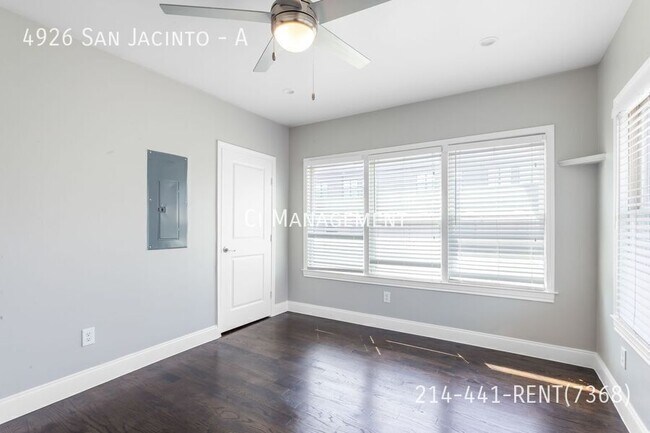 Building Photo - 4926 San Jacinto St