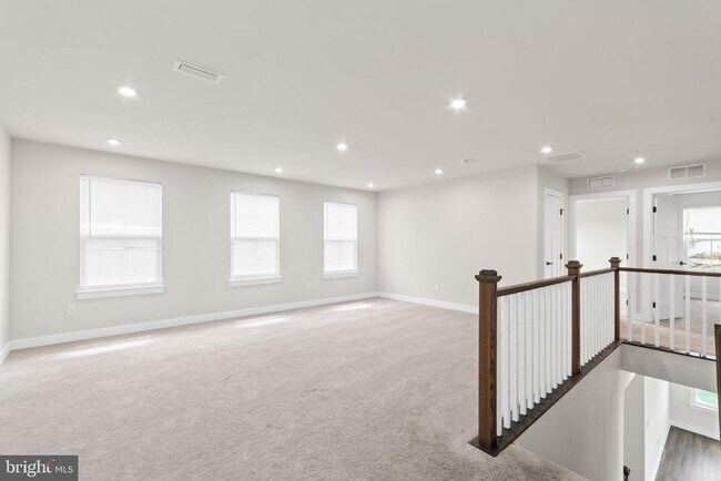 Building Photo - 105 Weston Dr