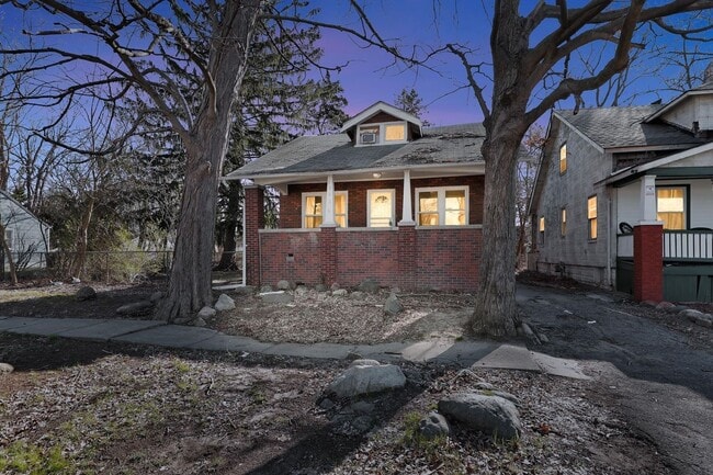 Building Photo - 18626 Dale St