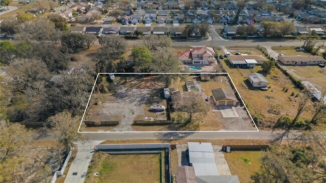 Building Photo - 10301 Trail Ridge Ln