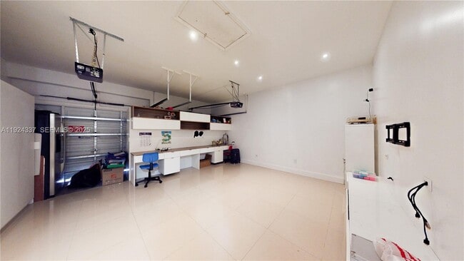 Building Photo - 12358 SW 125th Terrace