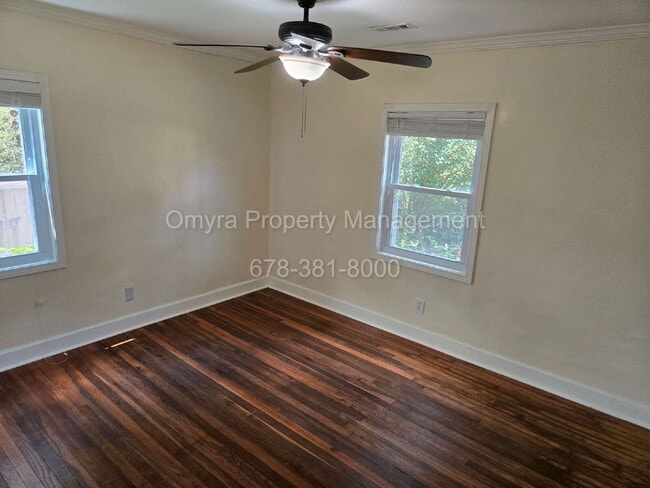 Building Photo - Cute 2 Bedroom in Decatur!