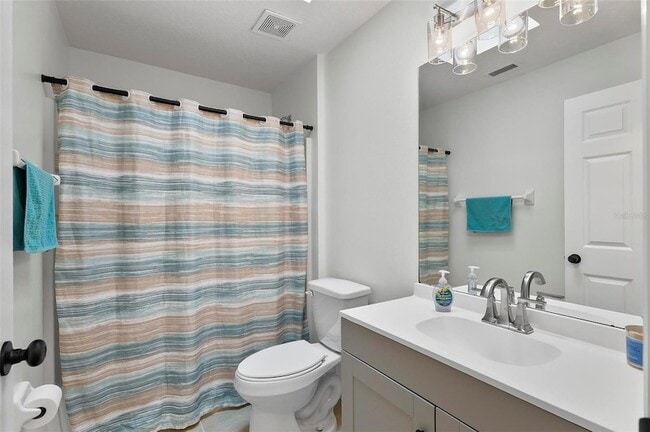 Building Photo - 64 Radcliffe Dr