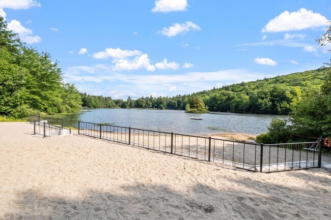 Building Photo - 25 Hilltop Dr