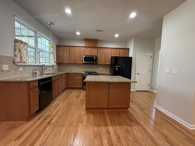 Building Photo - 505 Sweet Laurel Ln