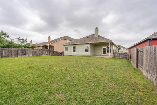 Building Photo - 806 Bedford Ct