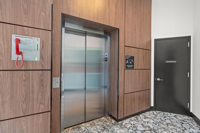 Building Photo - 17 AVENUE E