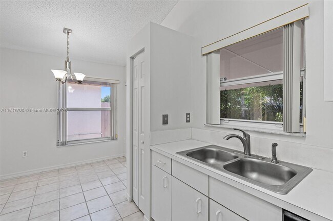 Building Photo - 14202 SW 151st Ct