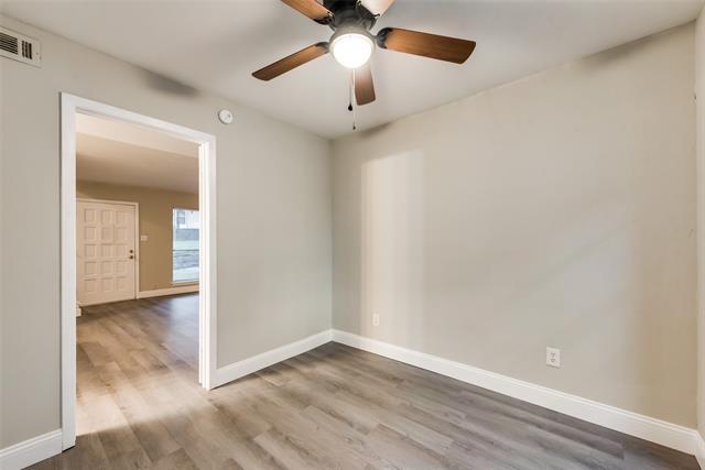 Building Photo - 5620 Marina Dr