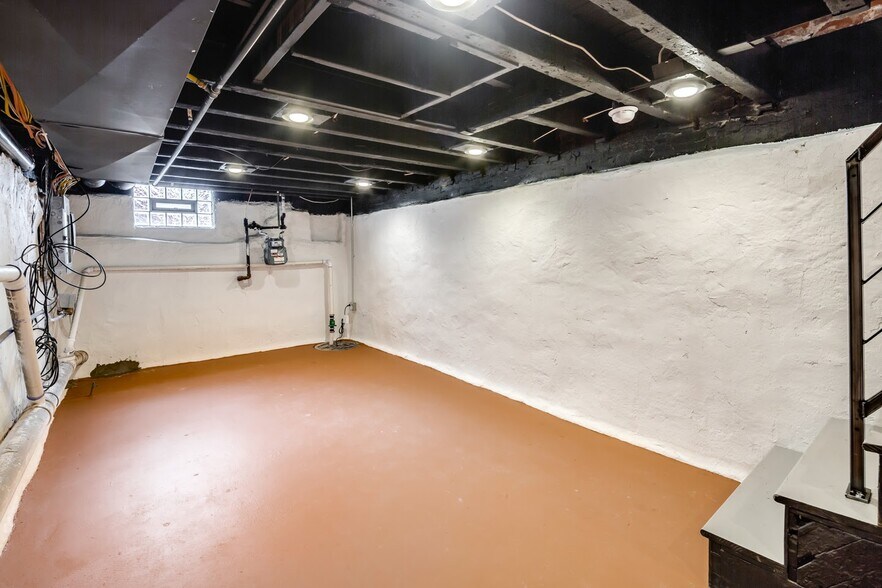 basement - 2049 E Arizona St