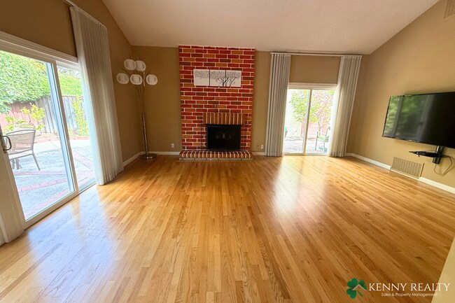 Building Photo - Charming Foster City Home with Outdoor Liv...